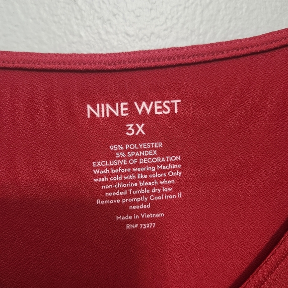Nine West women's wrap dress size 3X red soft jersey new with tags - Picture 3 of 8